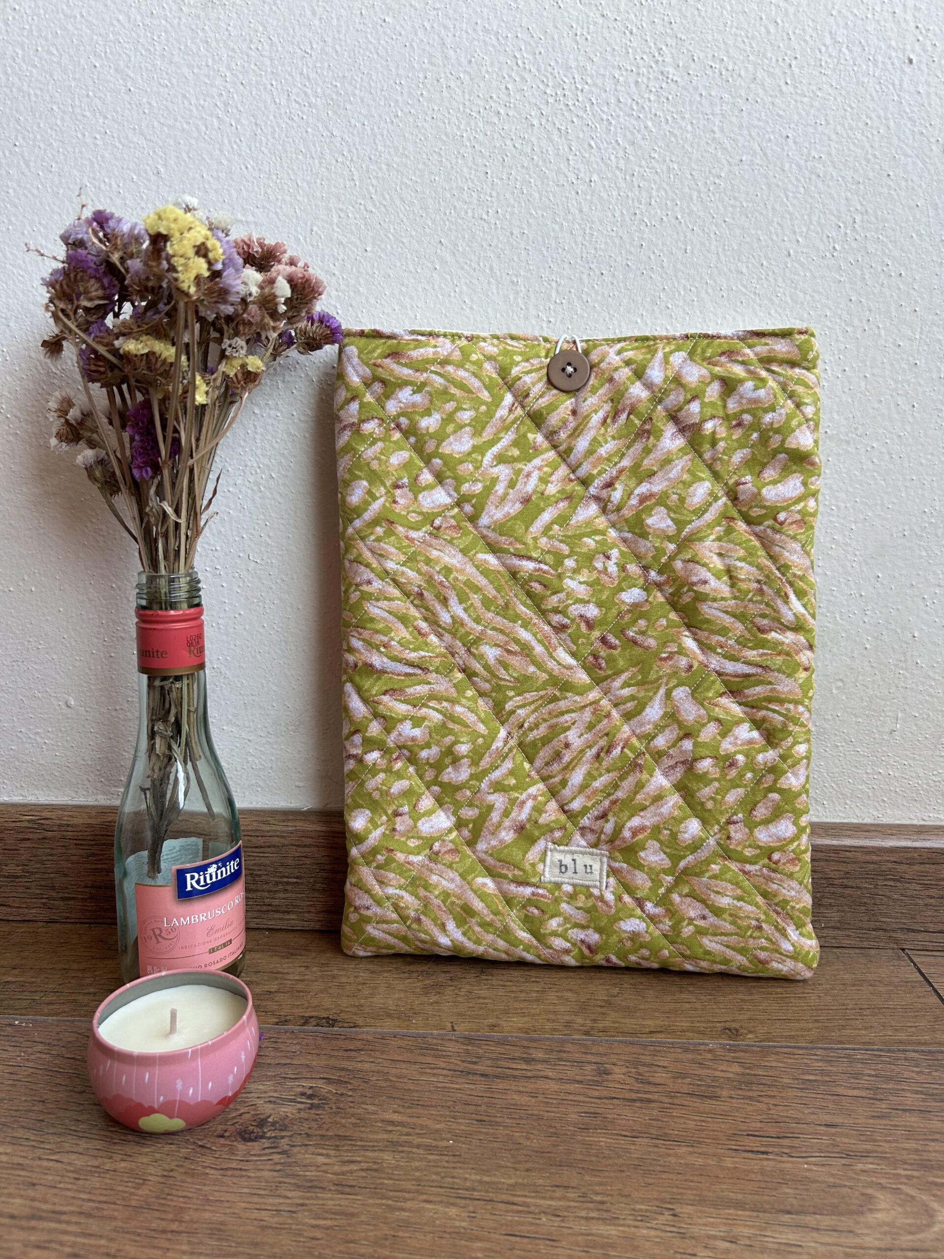 FUNDA PARA IPAD ANIMAL PRINT VERDE scaled
